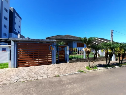 Casa / Sobrado à venda em Bom Jardim, Ivoti