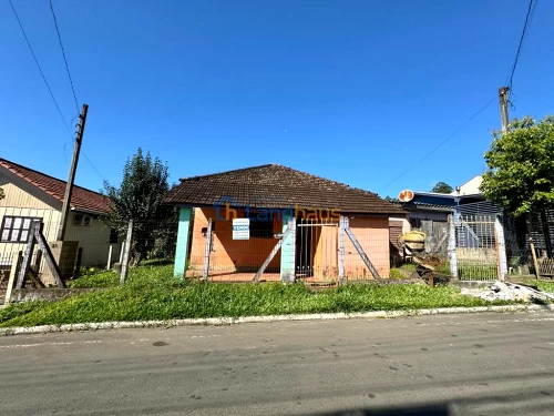 Casa / Sobrado à venda em Centro, Lindolfo Collor