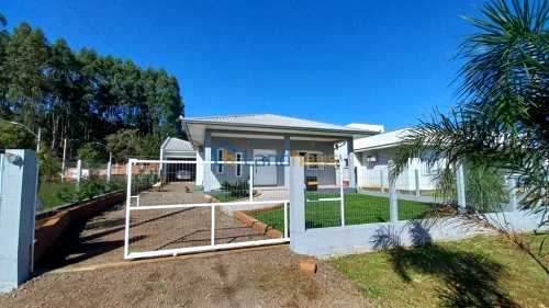 Casa / Sobrado à venda em Centro, Presidente Lucena