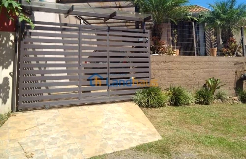 Casa / Sobrado à venda em Industrial, Lindolfo Collor