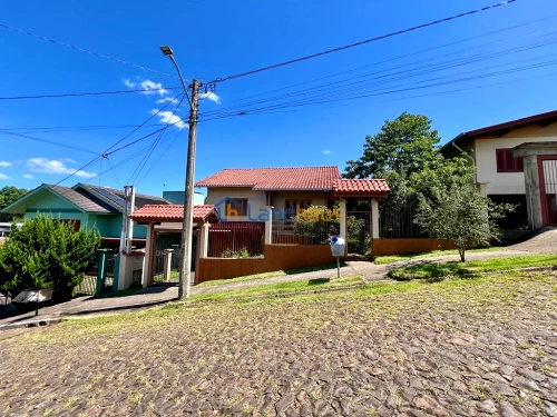 Casa / Sobrado à venda em Concórdia, Ivoti