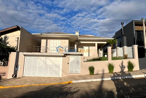 Casa / Sobrado à venda em Jardim Panorâmico, Ivoti