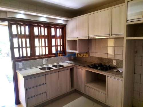 Casa / Sobrado à venda em Centro, Presidente Lucena