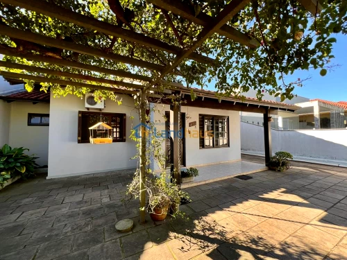 Casa / Sobrado à venda em Harmonia, Ivoti