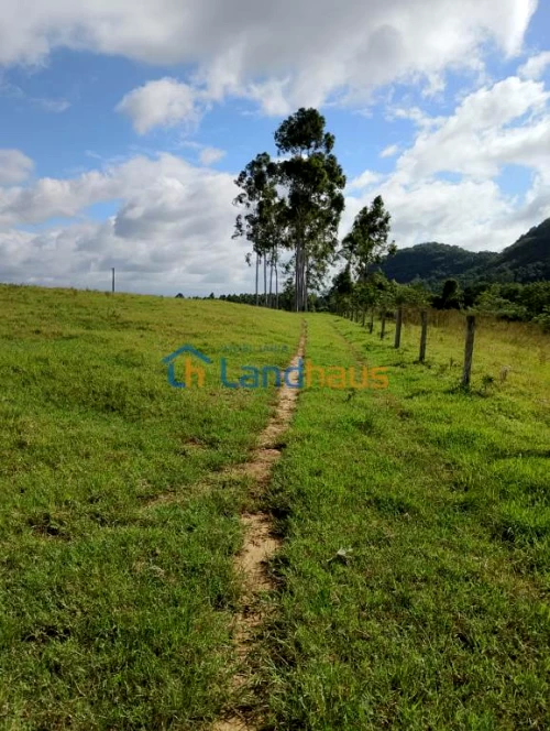 Área de Terras / Chácaras à venda em Paquete, Capela de Santana